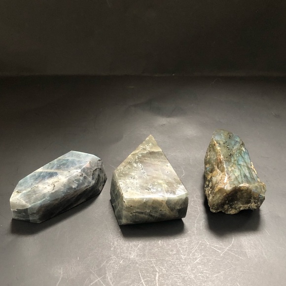 Flashy Labradorite Freeforms - Picture 2 of 9